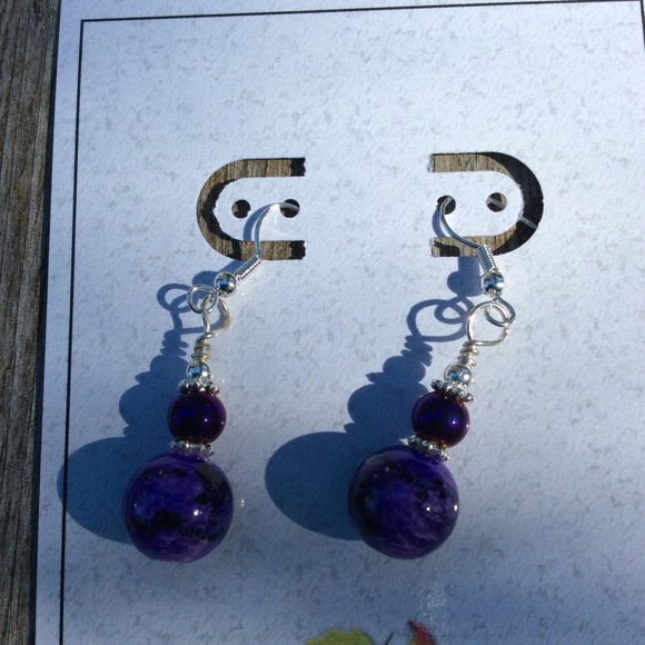 Purple and silver earrings - Picture 4 of 6